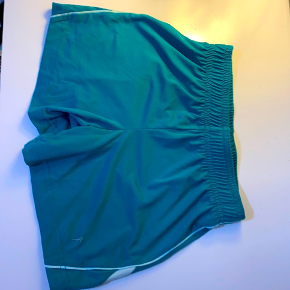 Danskin Now Shorts, size S/CH (6-6x), turquoise